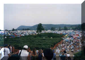 Woodstock II Finding a Camping Spot.jpg (149172 bytes)